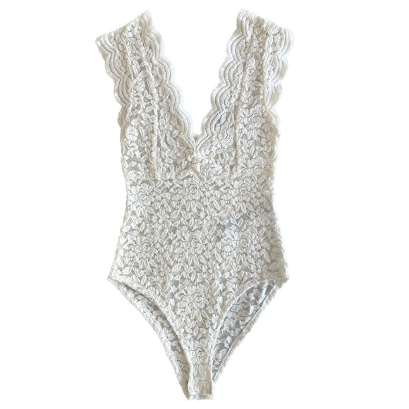 Zara Tops - ZARA LACE BODYSUIT